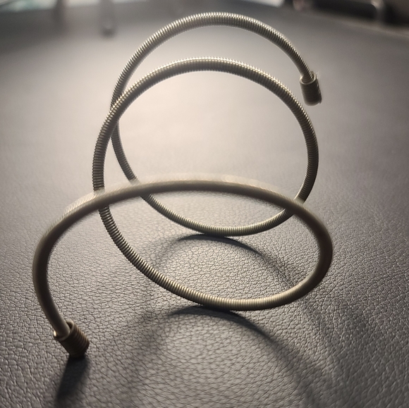 Boutique Other - Quirky Guitar String Bracelet